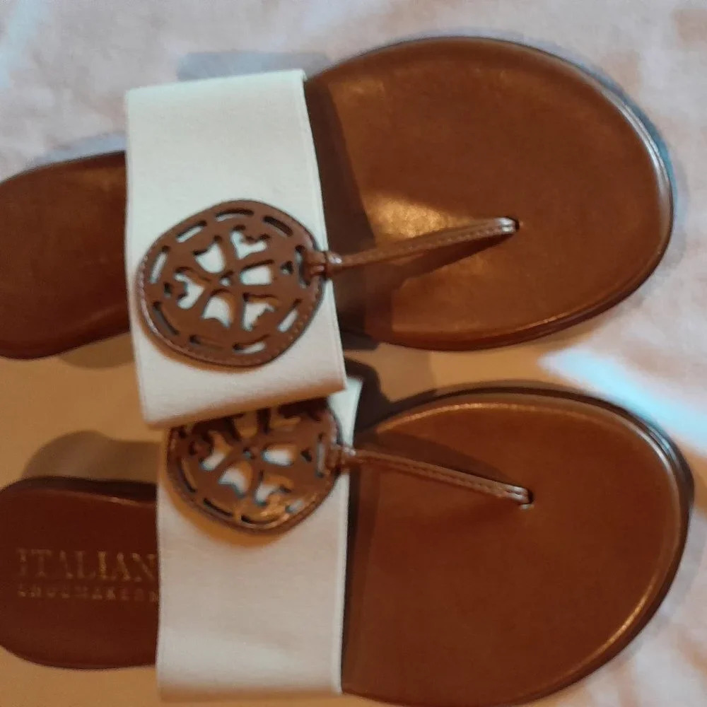 Italian Shoemakers Sandals - Picture 6 of 7